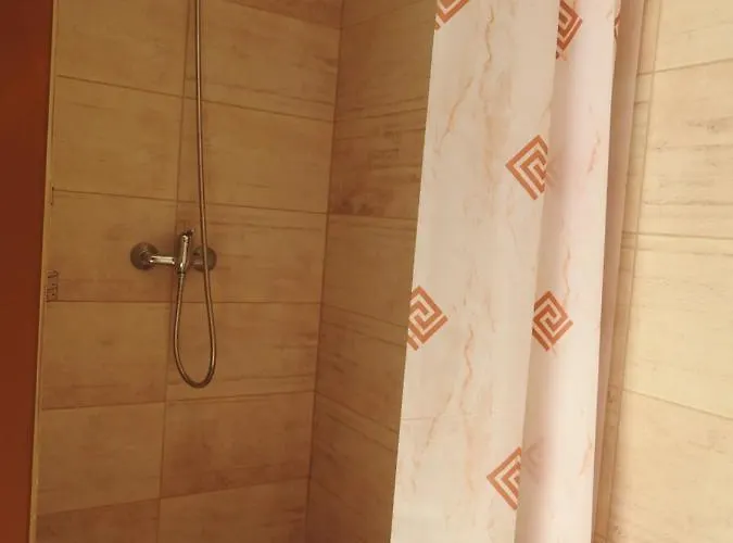 بيت للعطل U Krokodila *